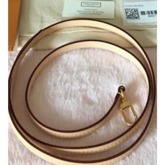 Discontinued new original Louis Vuitton Favorite Mm Monogram cross body bag - Picture 4 of 17